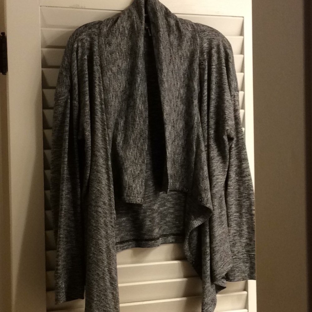 Eddie Bauer snap knit cardigan